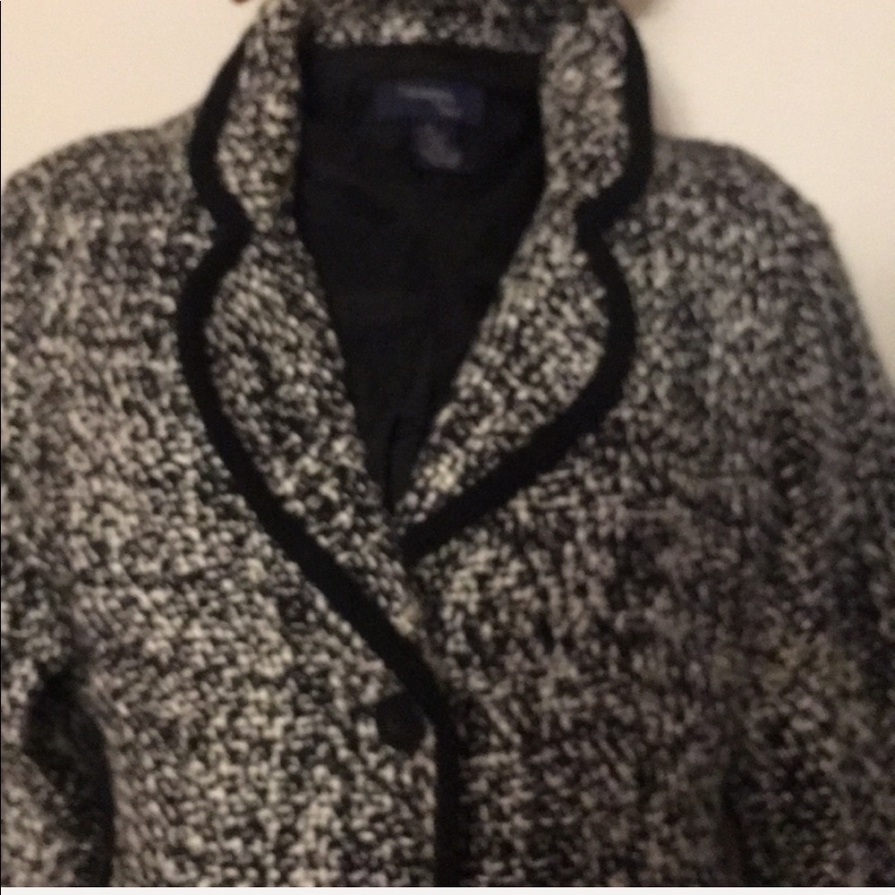 Fall Blazer Jacket.    B4 - Picture 2 of 8